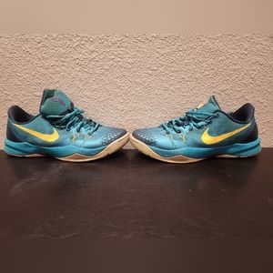 Nike Zoom Kobe Bryant Venomenon 4 2013 Low Mens Size 12 RARE